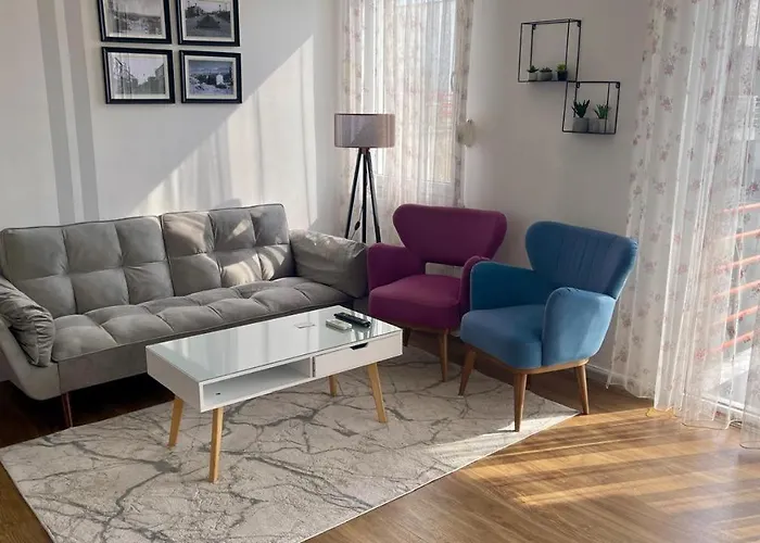 Bazaar Sun Rays * Tirana